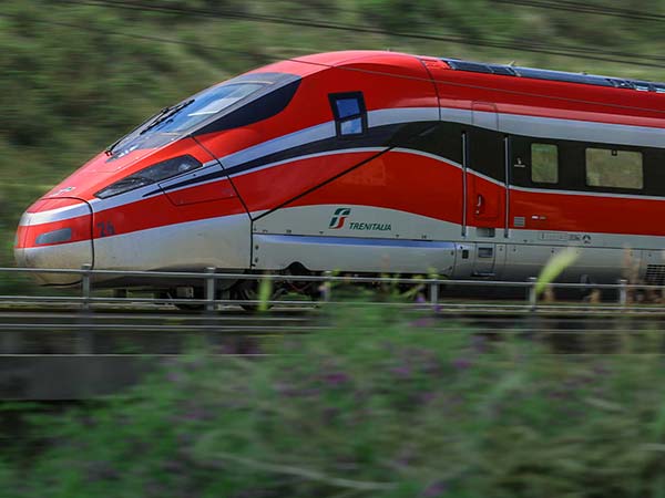 Train vers Pise
